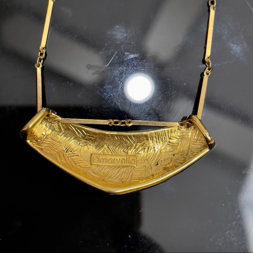 Vintage Marvella Pendant Necklace - Picture 4 of 7